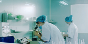 化妆品代加工厂给你一个冬季滋润美肤神器