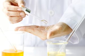 广州萝薇化妆品代加告诉你：如何计算化妆品代加工...