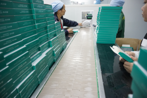 蚕丝面膜代加工选择广州萝薇质量更有保障